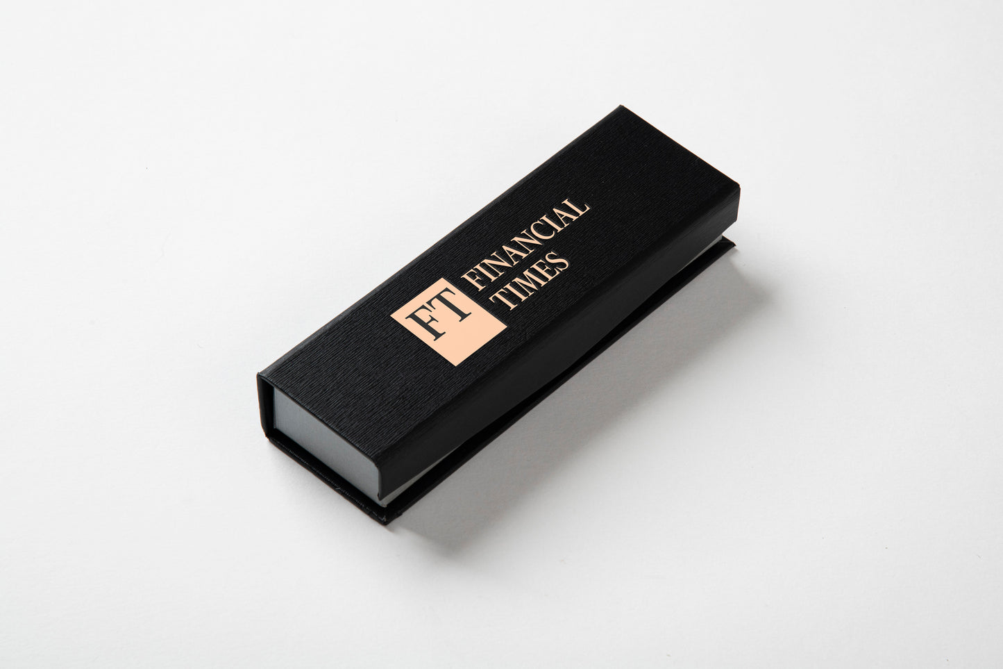 Financial Times Pen & Manilla Gift Box